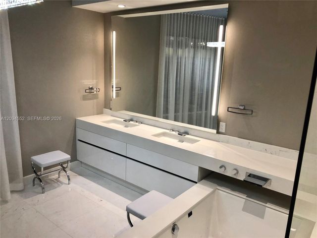 18555 Collins Avenue 2903, Sunny Isles Beach, FL 33160