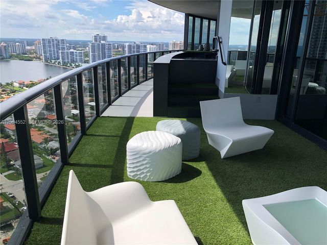 18555 Collins Avenue 2903, Sunny Isles Beach, FL 33160