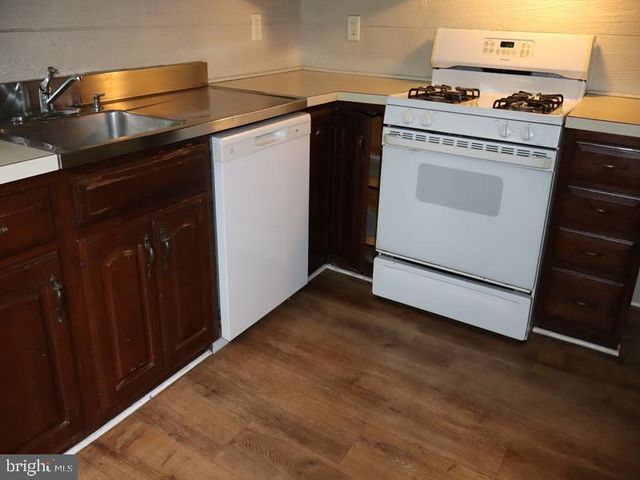 1380 GLENBROOK RD, Jenkintown, PA 19046