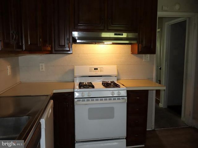 1380 GLENBROOK RD, Jenkintown, PA 19046