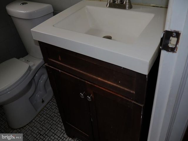 1380 GLENBROOK RD, Jenkintown, PA 19046