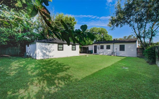 7530 Park Place Boulevard, Houston, TX 77087