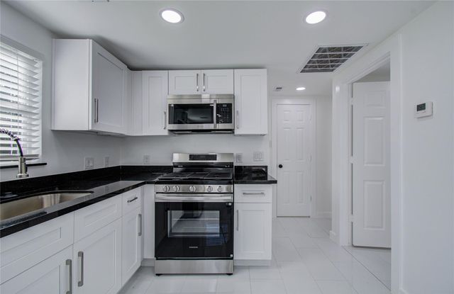 7530 Park Place Boulevard, Houston, TX 77087