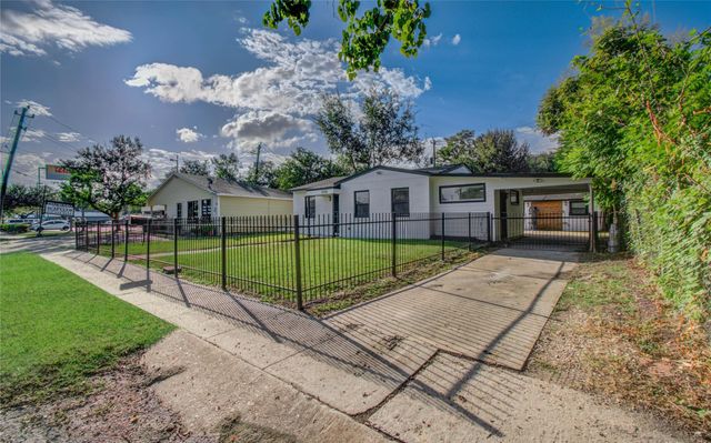 7530 Park Place Boulevard, Houston, TX 77087