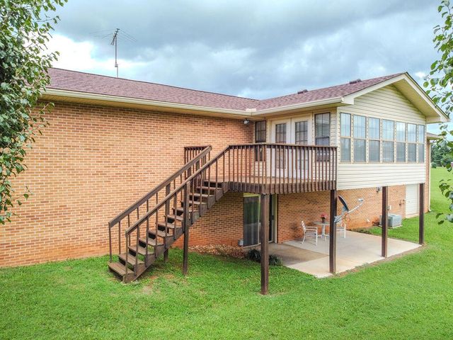 153 County Road 433, Englewood, TN 37329