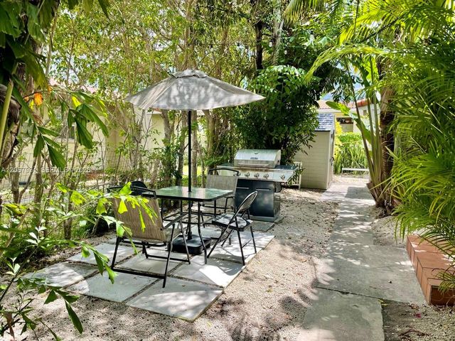 1130 NE 81st St 4, Miami, FL 33138