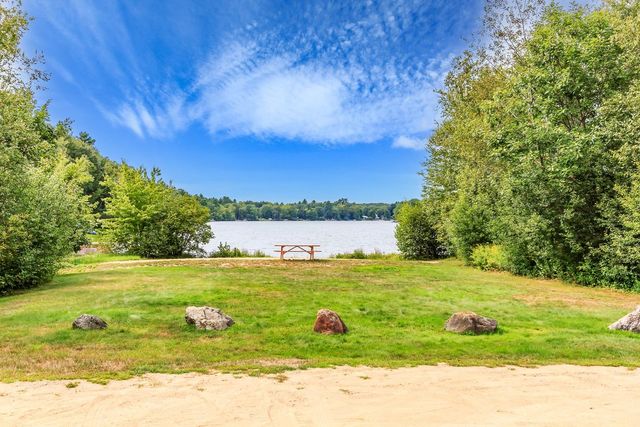 75 Old Rochester Road, Barnstead, NH 03225