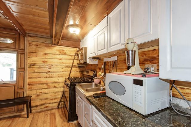 75 Old Rochester Road, Barnstead, NH 03225