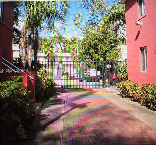 544 NE 62nd St 544-2, Miami, FL 33138