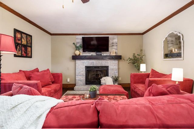 2910 Rutledge Avenue, Janesville, WI 53545