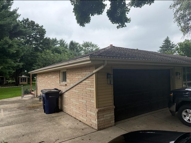 2910 Rutledge Avenue, Janesville, WI 53545