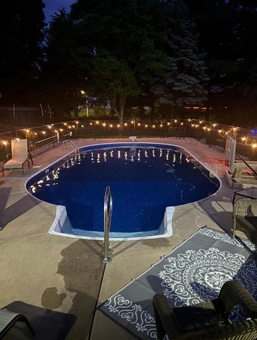 2910 Rutledge Avenue, Janesville, WI 53545