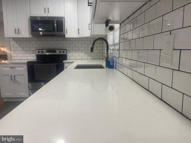 132 S COLUMBIA ST, Woodbury, NJ 08096