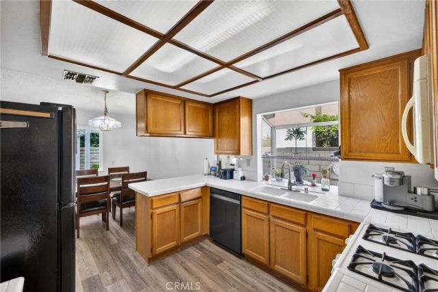 909 Shady Lane, Glendora, CA 91740