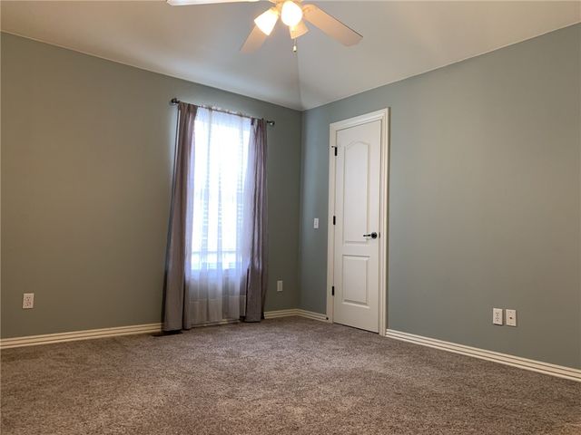4156 W Bradstreet Lane, Fayetteville, AR 72704