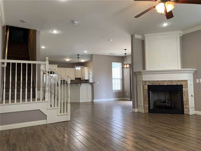 4156 W Bradstreet Lane, Fayetteville, AR 72704