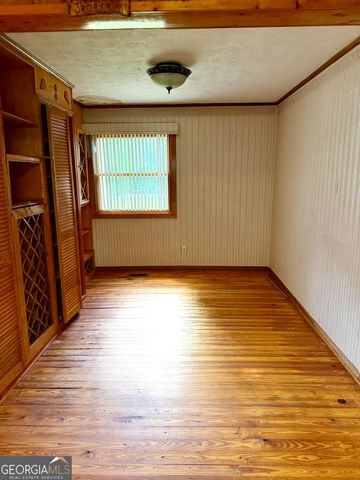 356 Wares Cross Road, Lagrange, GA 30240