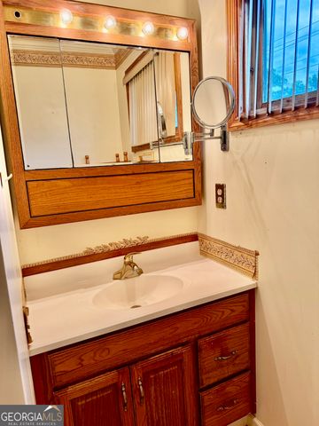 356 Wares Cross Road, Lagrange, GA 30240