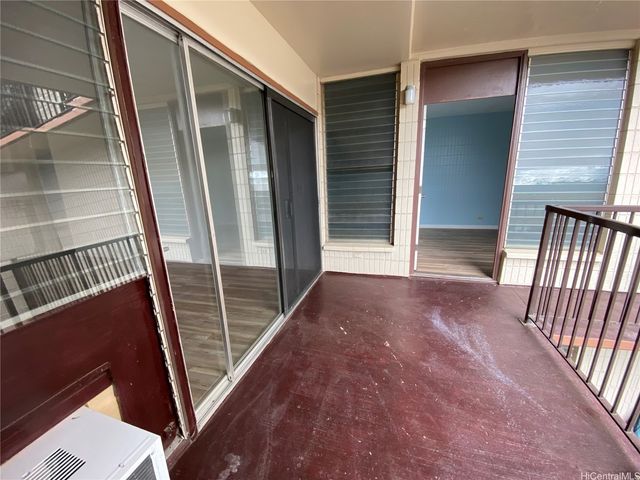 98-731 Moanalua Loop 222, Aiea, HI 96701
