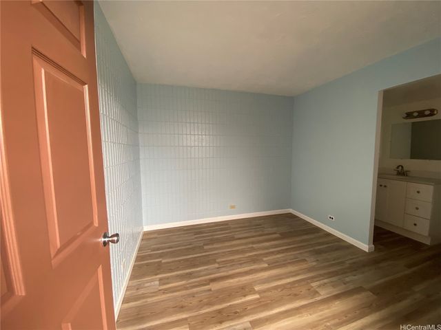98-731 Moanalua Loop 222, Aiea, HI 96701
