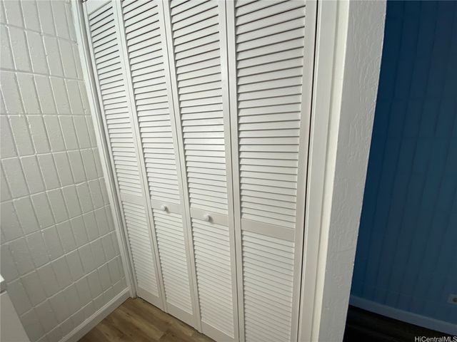98-731 Moanalua Loop 222, Aiea, HI 96701