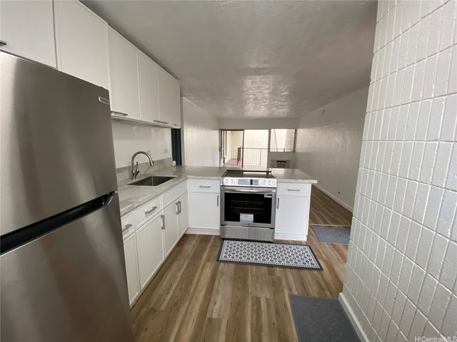 98-731 Moanalua Loop 222, Aiea, HI 96701