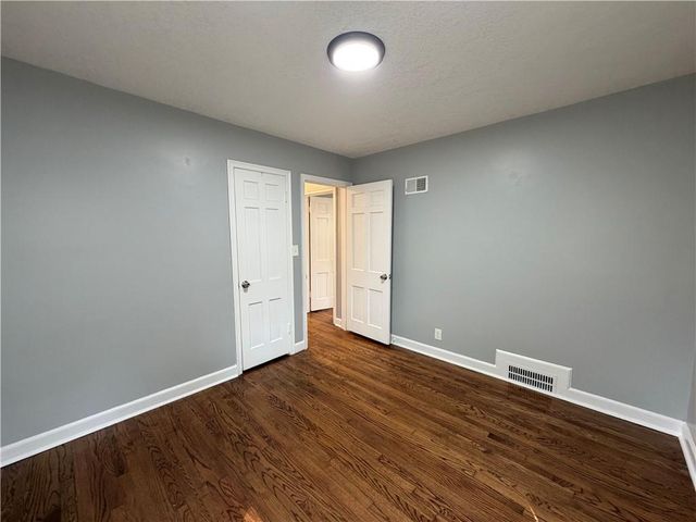 9612 Holmes Road, Kansas City, MO 64131