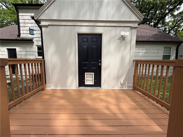 9612 Holmes Road, Kansas City, MO 64131