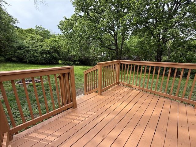 9612 Holmes Road, Kansas City, MO 64131