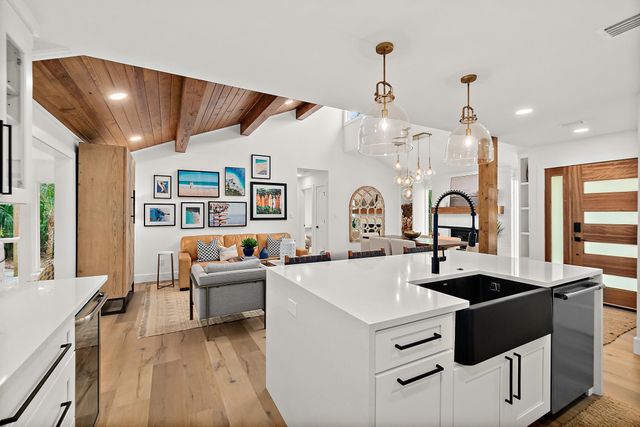 27 Ocean Trace Rd, St Augustine, FL 32080