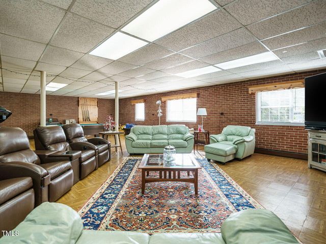 3680 15-501 N, Pittsboro, NC 27312