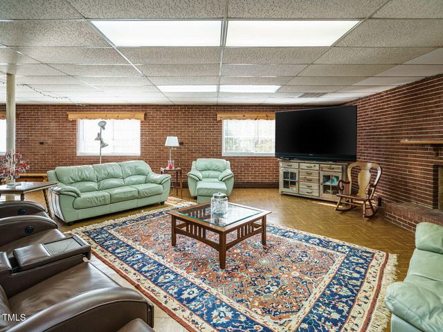 3680 15-501 N, Pittsboro, NC 27312