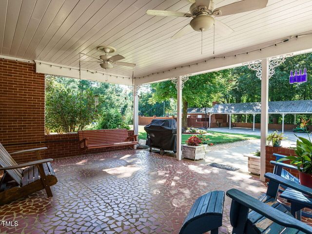 3680 15-501 N, Pittsboro, NC 27312