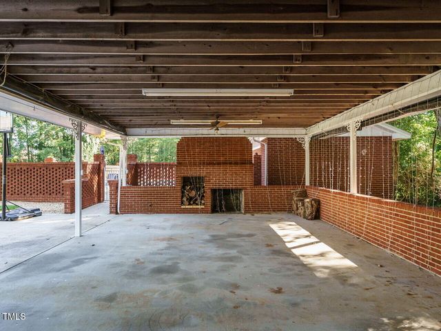 3680 15-501 N, Pittsboro, NC 27312