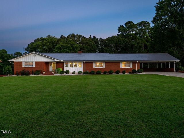 3680 15-501 N, Pittsboro, NC 27312