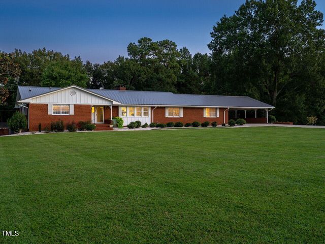 3680 15-501 N, Pittsboro, NC 27312