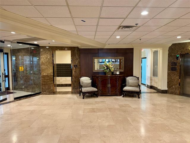 3525 Sage Road 813, Houston, TX 77056