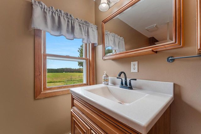 618 Norstad ROAD, Manitowoc, WI 54220