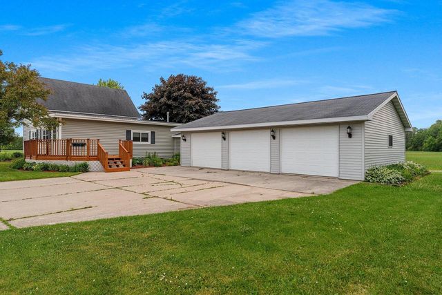 618 Norstad ROAD, Manitowoc, WI 54220