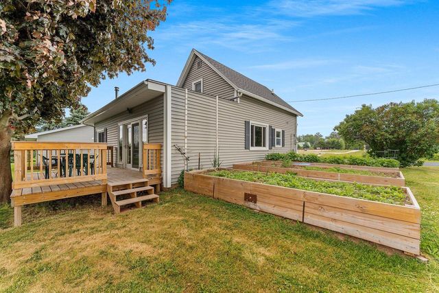 618 Norstad ROAD, Manitowoc, WI 54220
