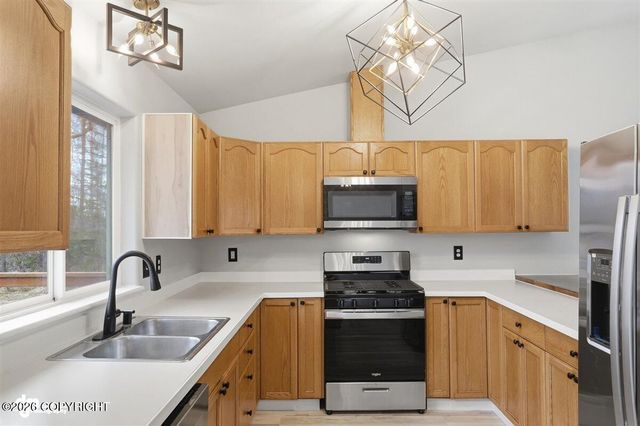 4521 W Lakeside Drive, Wasilla, AK 99654