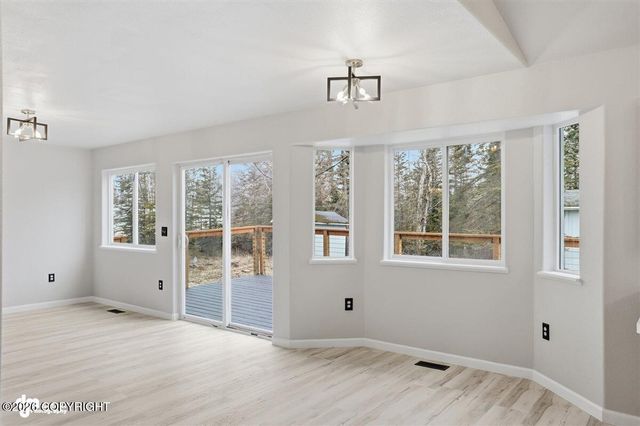 4521 W Lakeside Drive, Wasilla, AK 99654