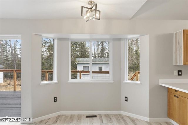 4521 W Lakeside Drive, Wasilla, AK 99654