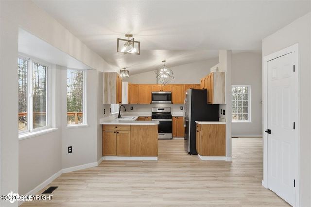 4521 W Lakeside Drive, Wasilla, AK 99654