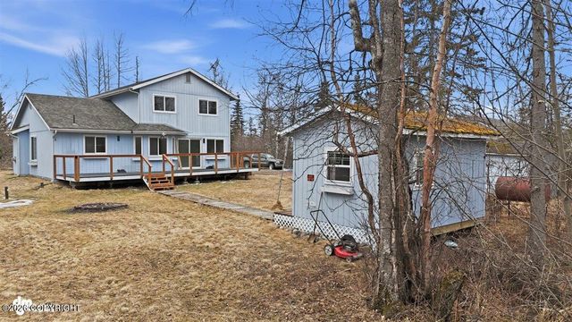 4521 W Lakeside Drive, Wasilla, AK 99654