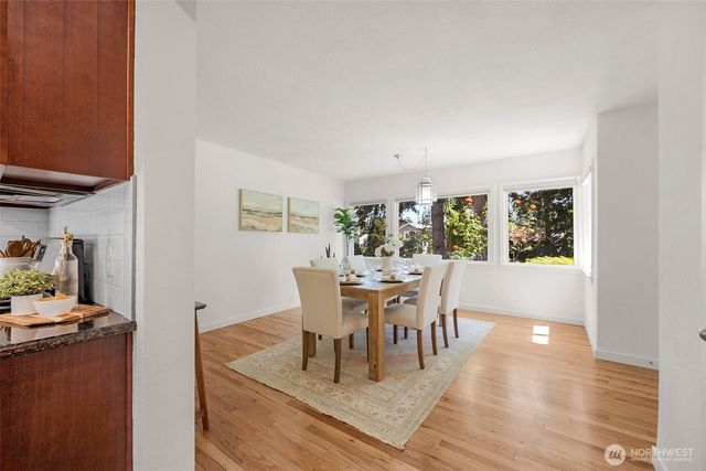 21702 84th Avenue W, Edmonds, WA 98026