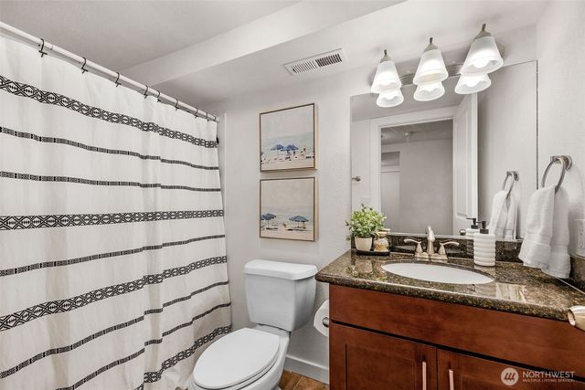21702 84th Avenue W, Edmonds, WA 98026