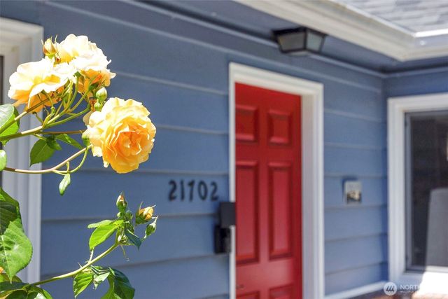 21702 84th Avenue W, Edmonds, WA 98026
