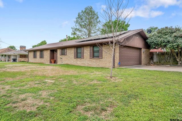 427 Dogwood Lane, Chandler, TX 75758