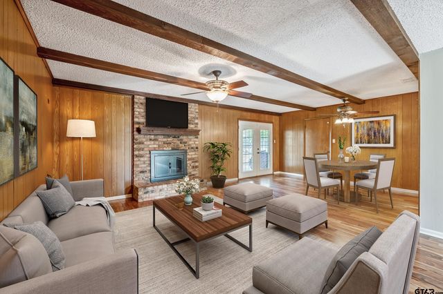 427 Dogwood Lane, Chandler, TX 75758